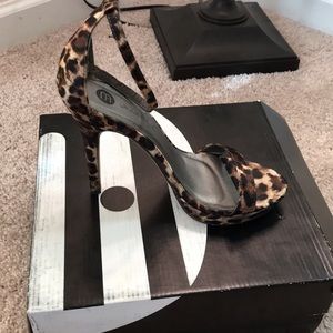 Leopard satin Heels
